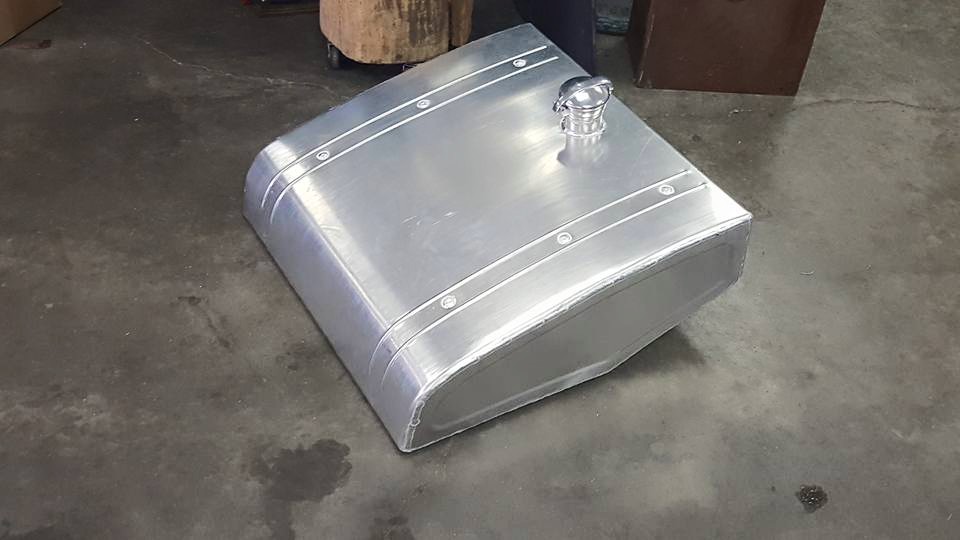 porsche spider fuel tank